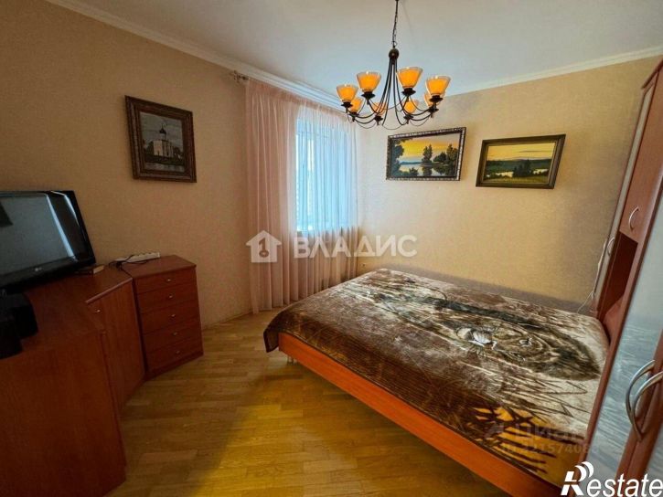 3-комн квартира улица Крахмалёва, 39,  д. 39