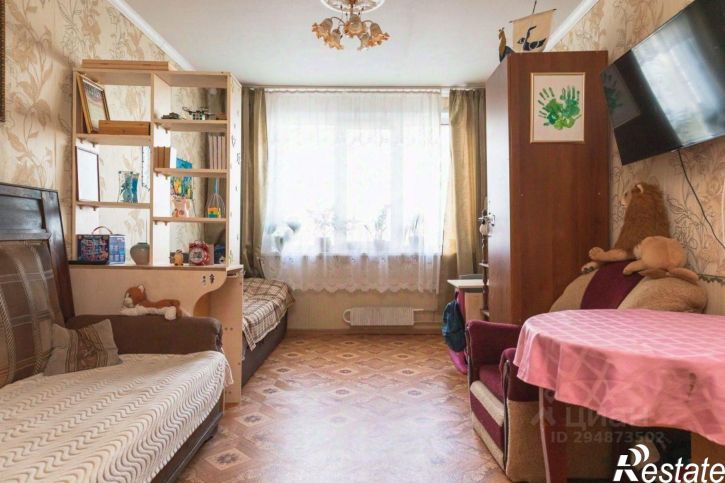 3-комн квартира улица Бурова, 47,  д. 47