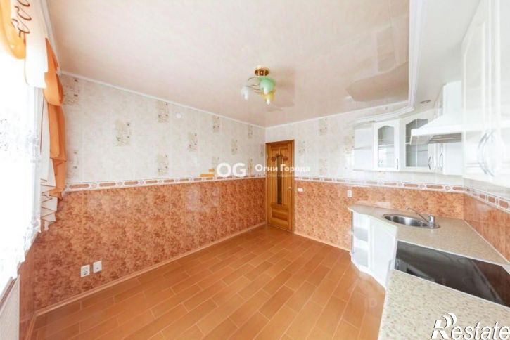 3-комн квартира улица Ромашина, 32,  д. 32