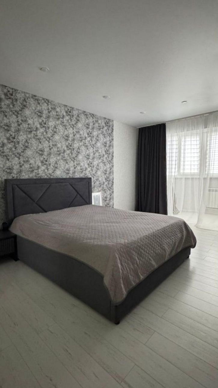 1-комн квартира Толстого А.К. ул, 2