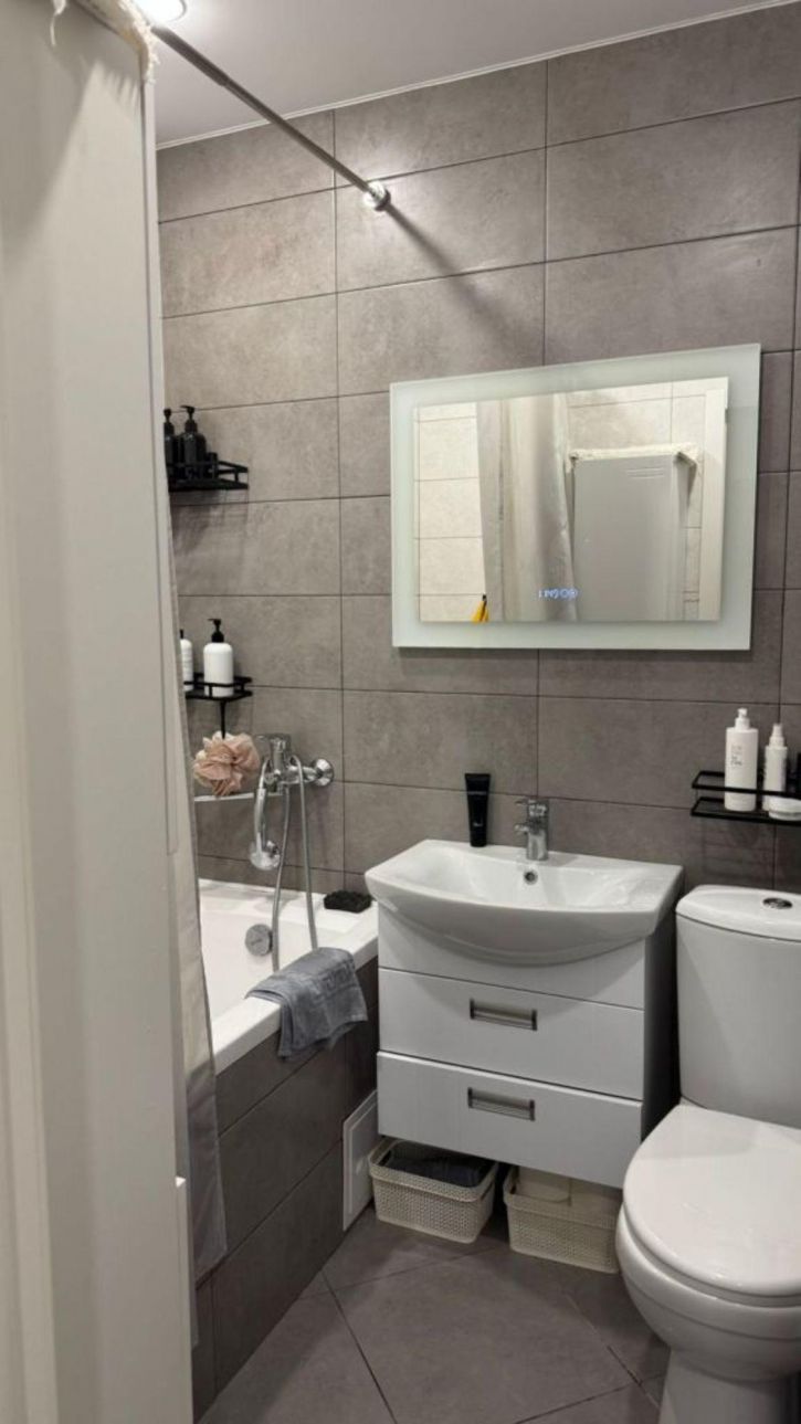 1-комн квартира Толстого А.К. ул, 2