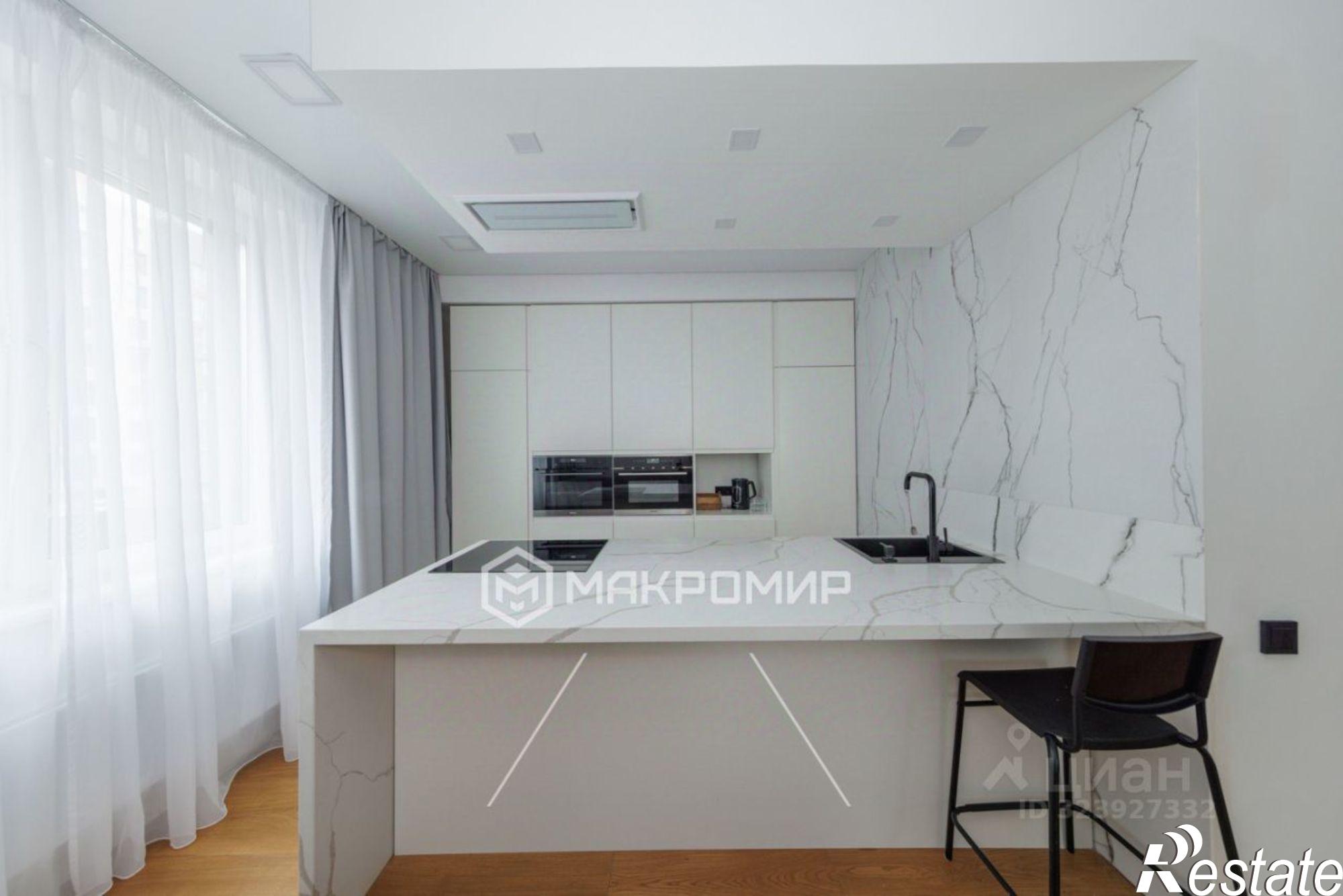 Купить квартиру за 15 700 000 рублей на улица имени О.С. Визнюка, 20