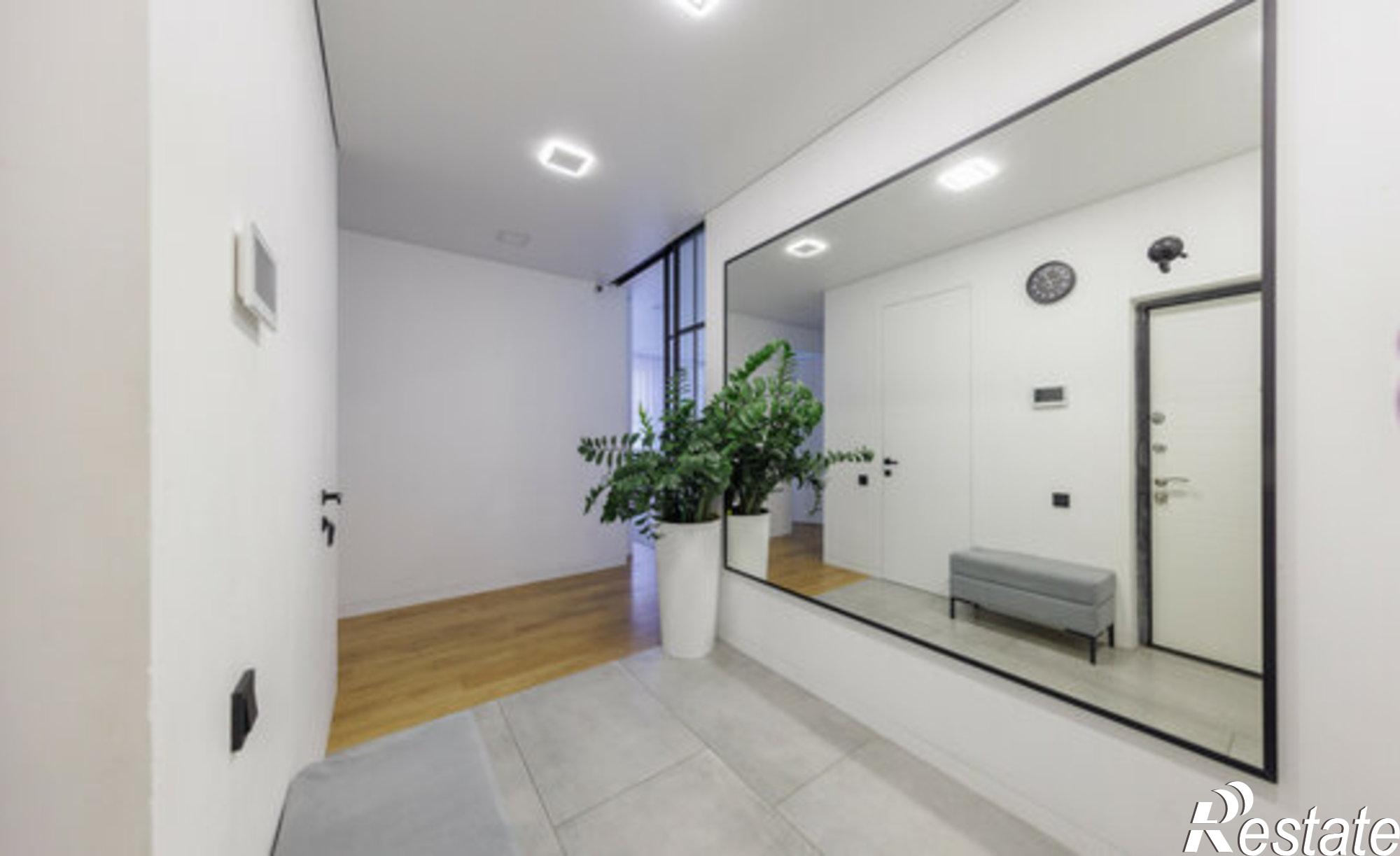 Купить квартиру за 15 700 000 рублей на ул им. О.С. Визнюка, 20