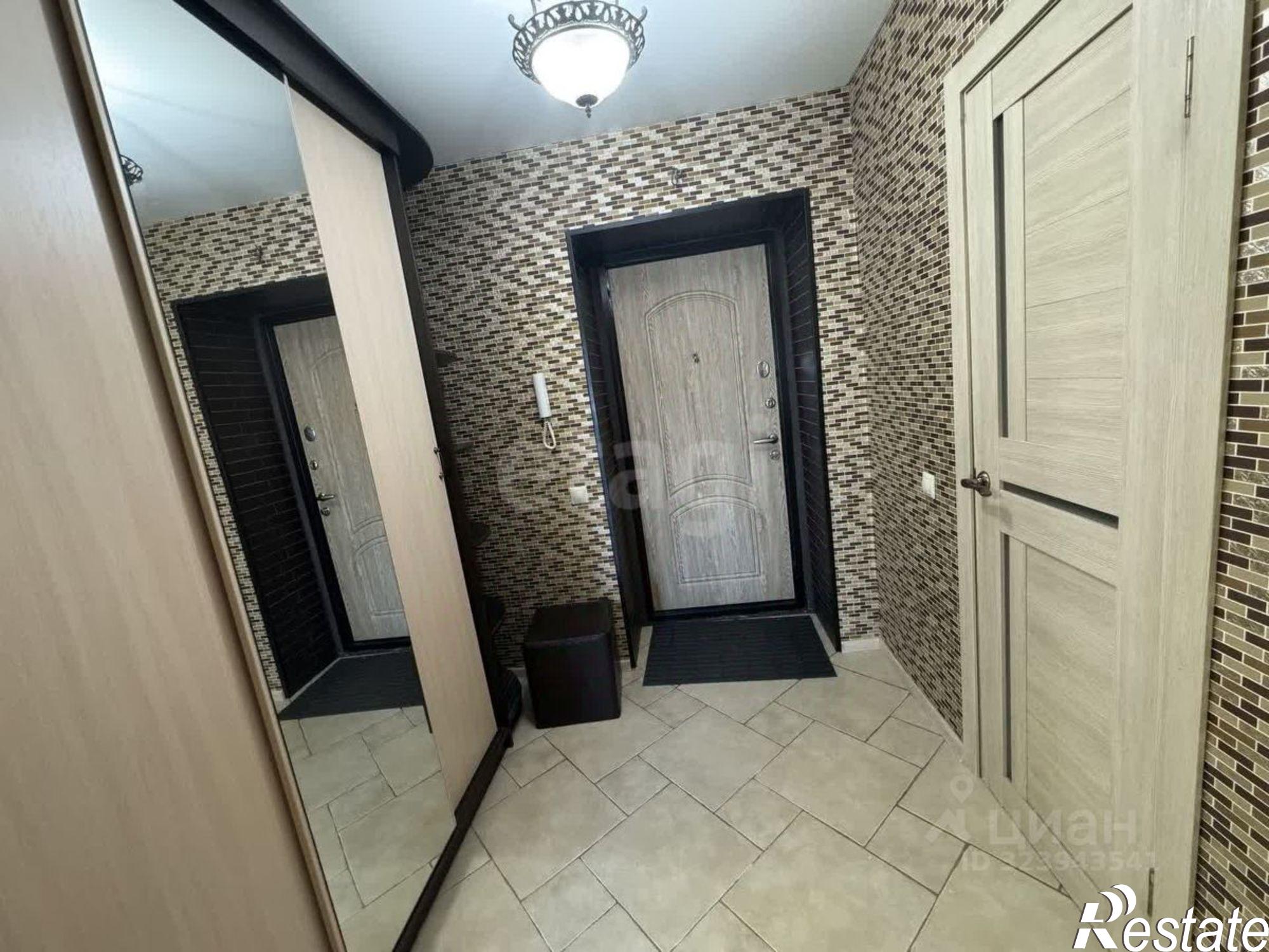 Сдать квартиру за 28 000 рублей на Бежицкая улица, 1 к7