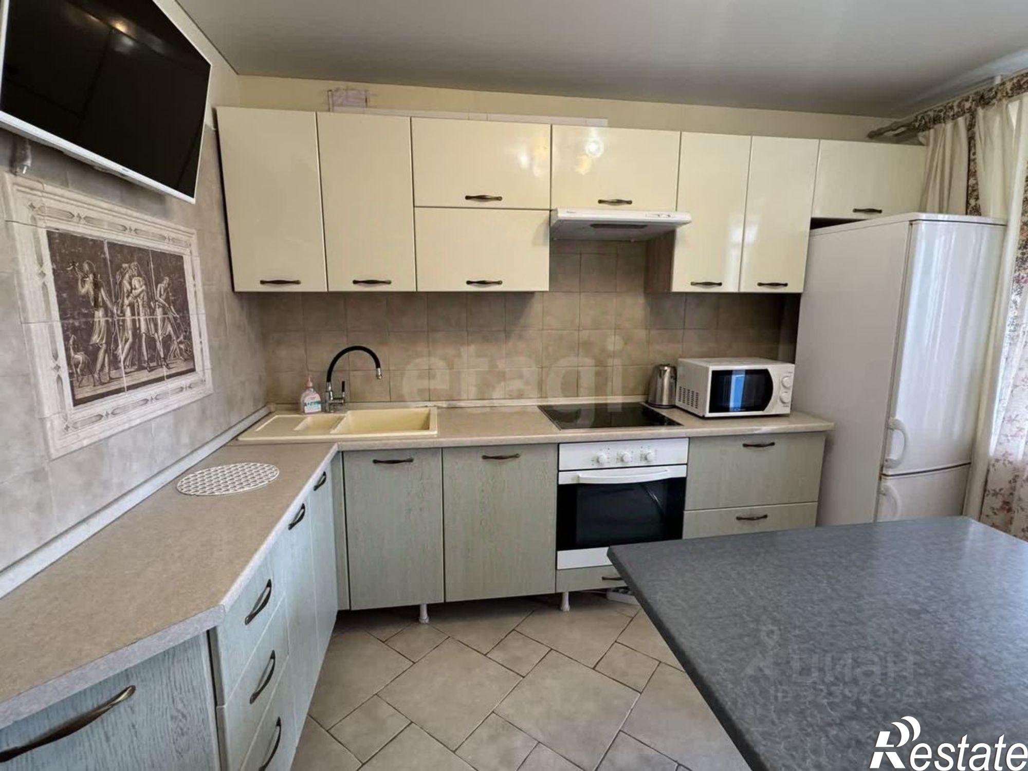 Сдать квартиру за 28 000 рублей на Бежицкая улица, 1 к7