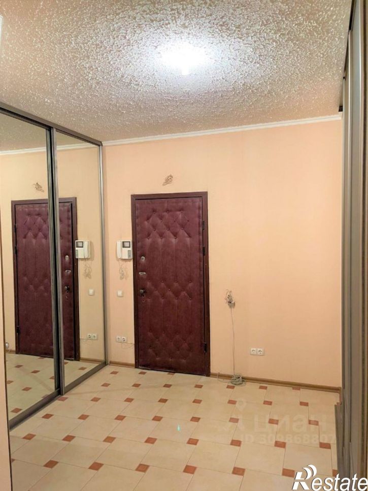 3-комн квартира улица 7-я Линия, 15,  д. 15