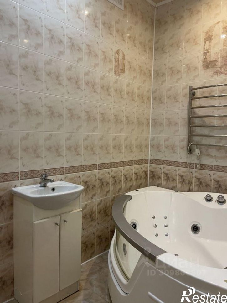 3-комн квартира улица 7-я Линия, 15,  д. 15