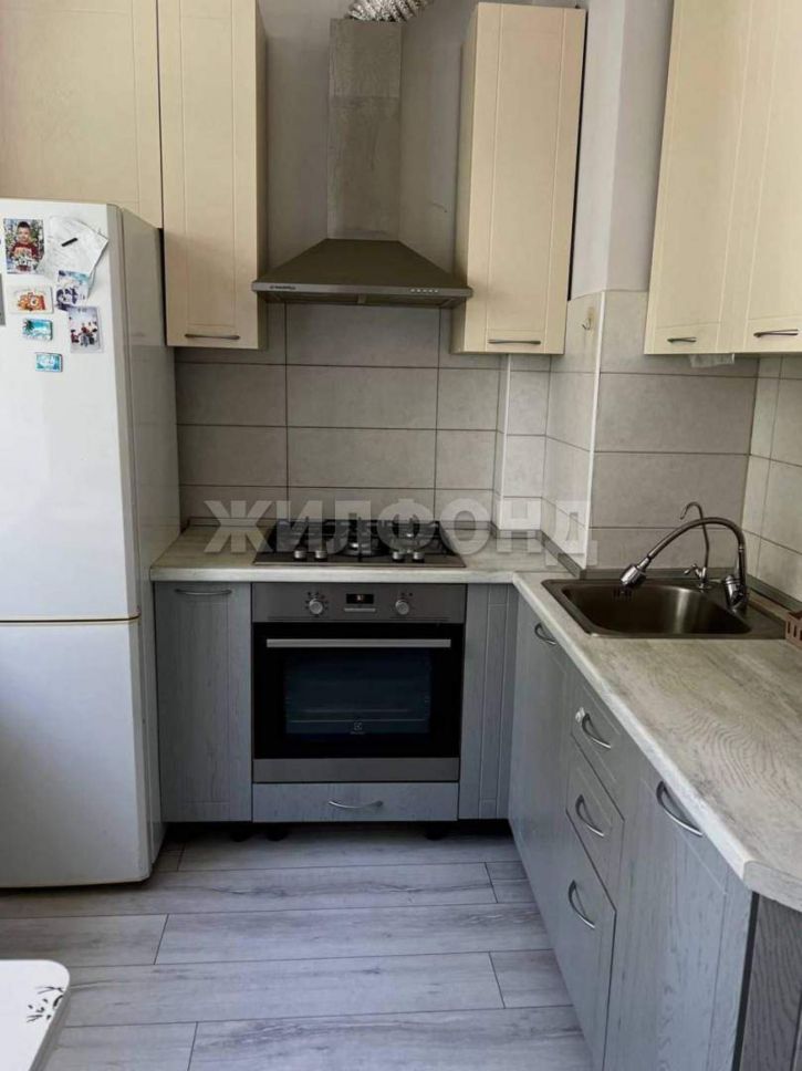 3-комн квартира Фокина улица, д.20