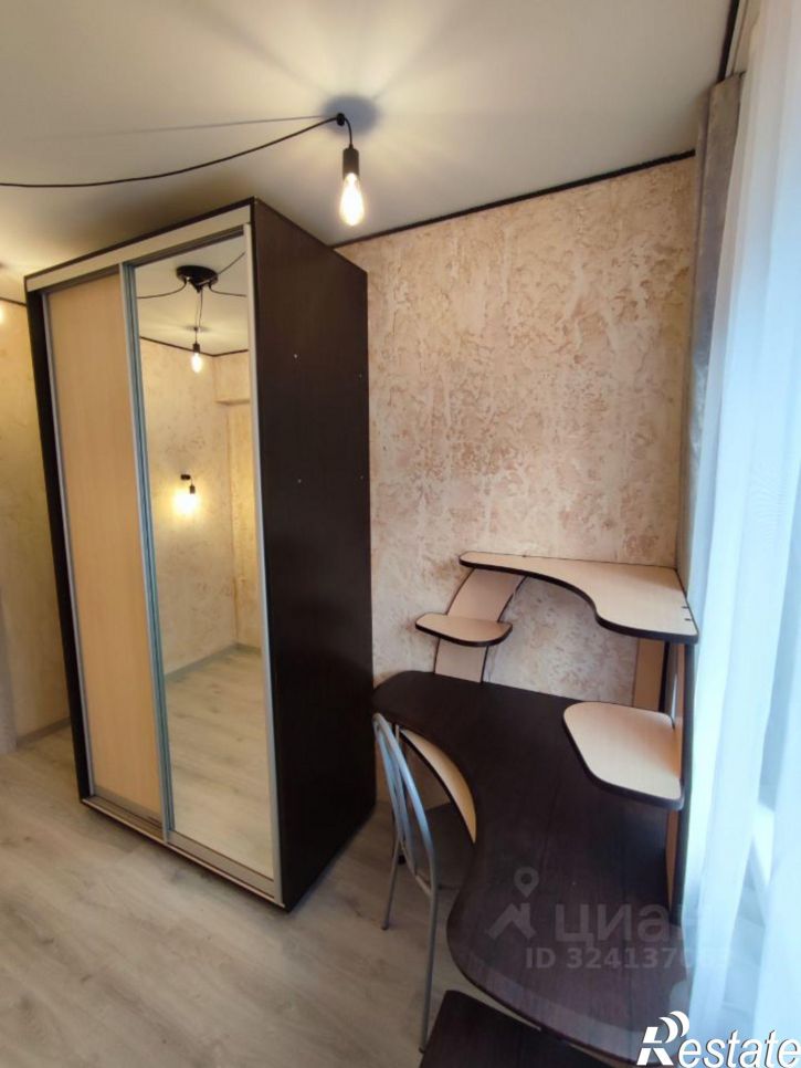 2-комн квартира улица Брянской Пролетарской Дивизии, 5,  д. 5