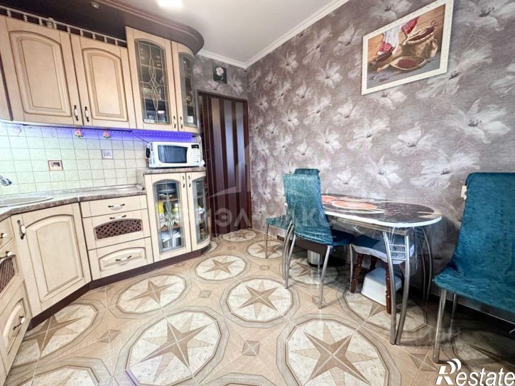 3-комн квартира Унечская улица, 99,  д. 99