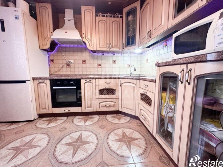 3-комн квартира Унечская улица, 99,  д. 99