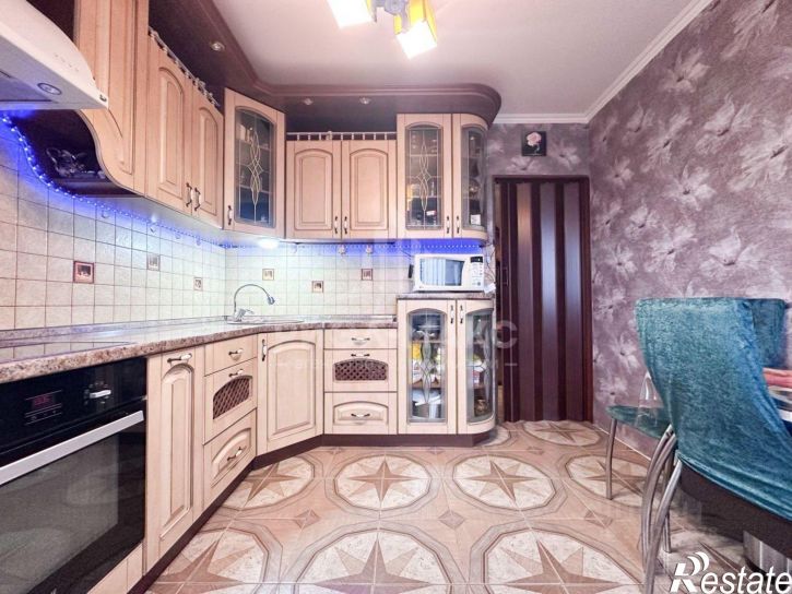 3-комн квартира Унечская улица, 99,  д. 99