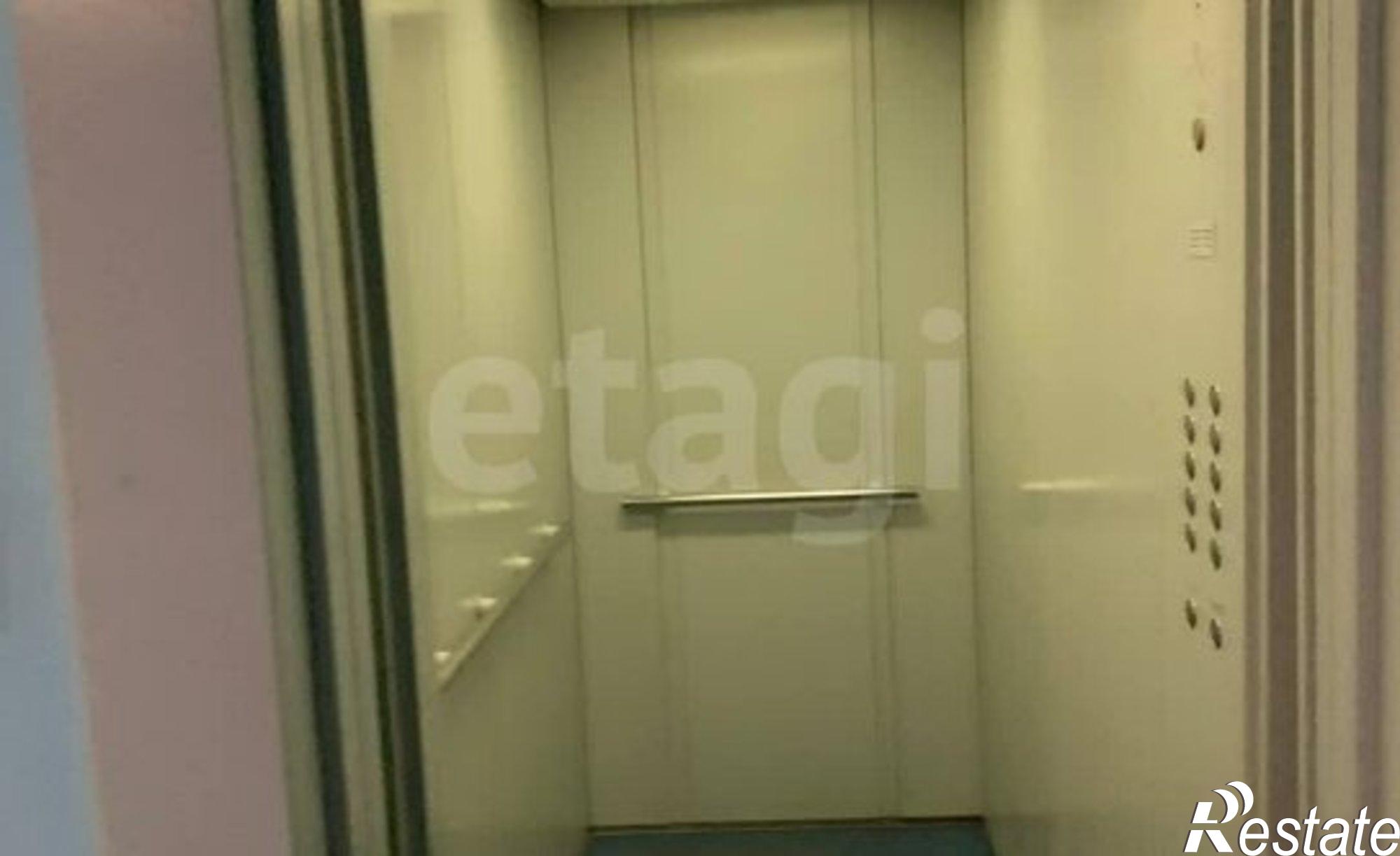 Купить квартиру за 6 000 000 рублей на Флотская улица, 28