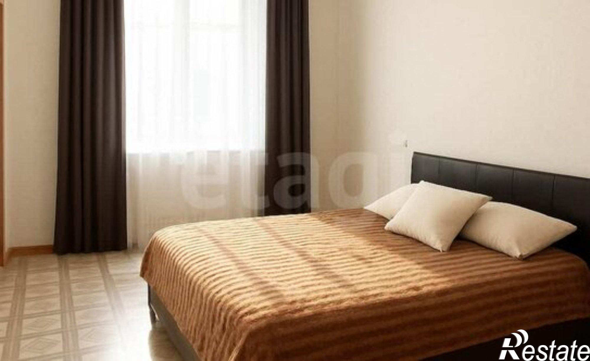 Купить квартиру за 10 000 000 рублей на ул Авиационная, 34