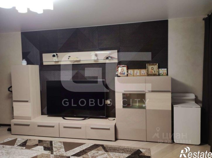 3-комн квартира улица Тютчева, 1,  д. 1