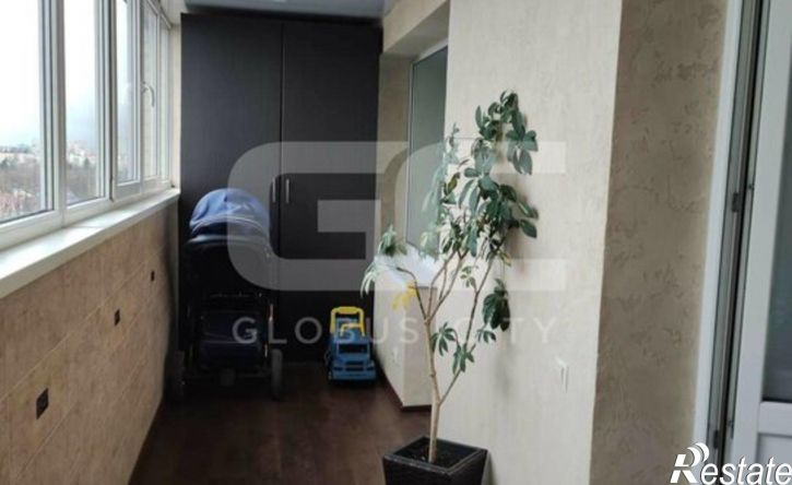 3-комн квартира ул Тютчева, 1,  д. 1