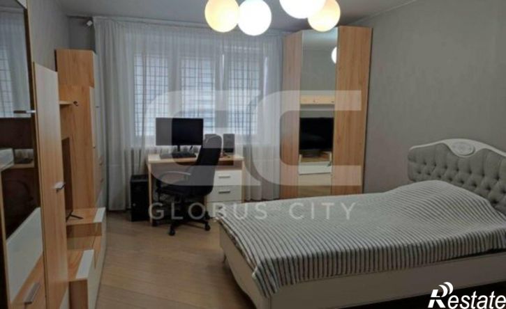 3-комн квартира ул Тютчева, 1,  д. 1