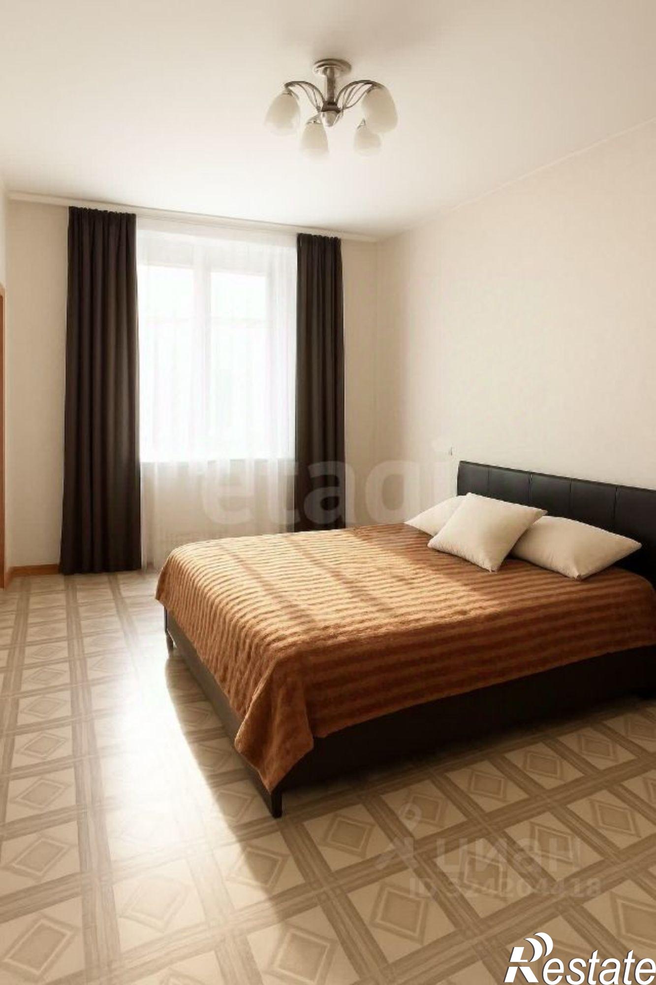 Купить квартиру за 10 000 000 рублей на Авиационная улица, 34