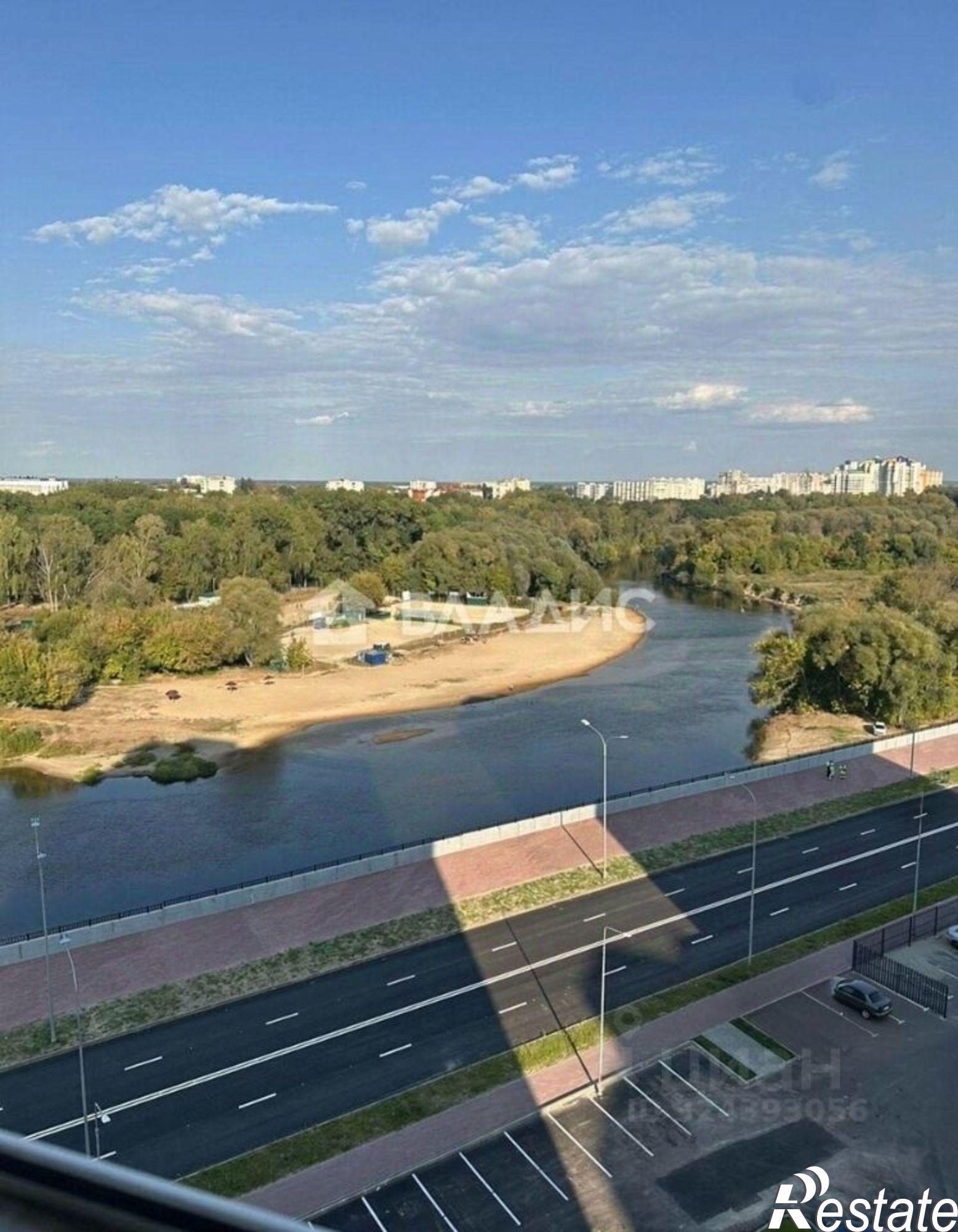 Купить квартиру за 4 100 000 рублей на улица Братьев Ткачёвых, 15к3