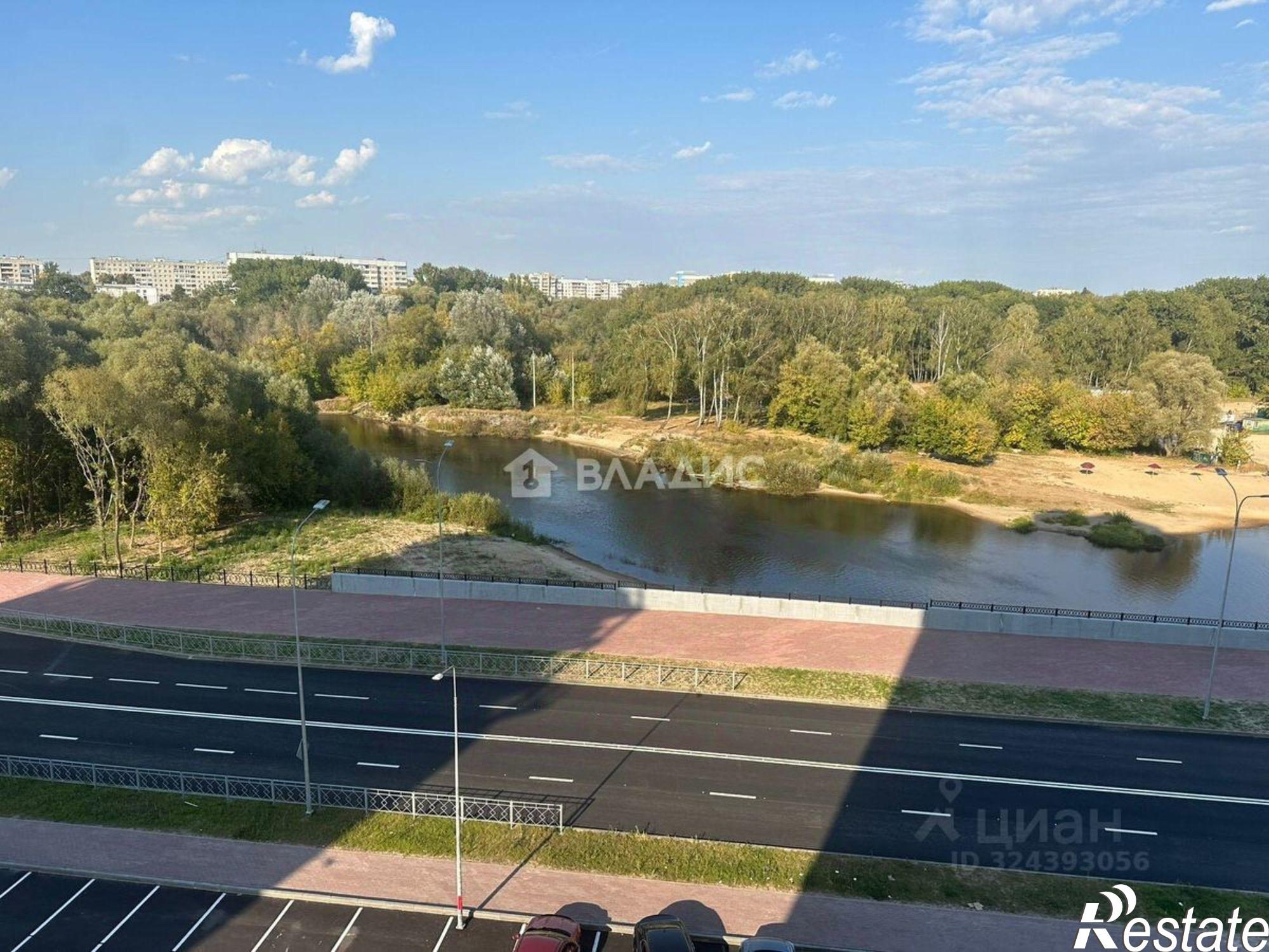 Купить квартиру за 4 100 000 рублей на улица Братьев Ткачёвых, 15к3