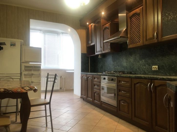 2-комн квартира 9 Января ул, 48