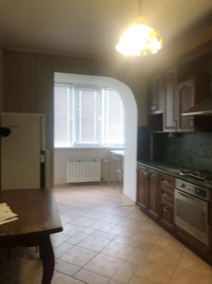 2-комн квартира 9 Января ул, 48