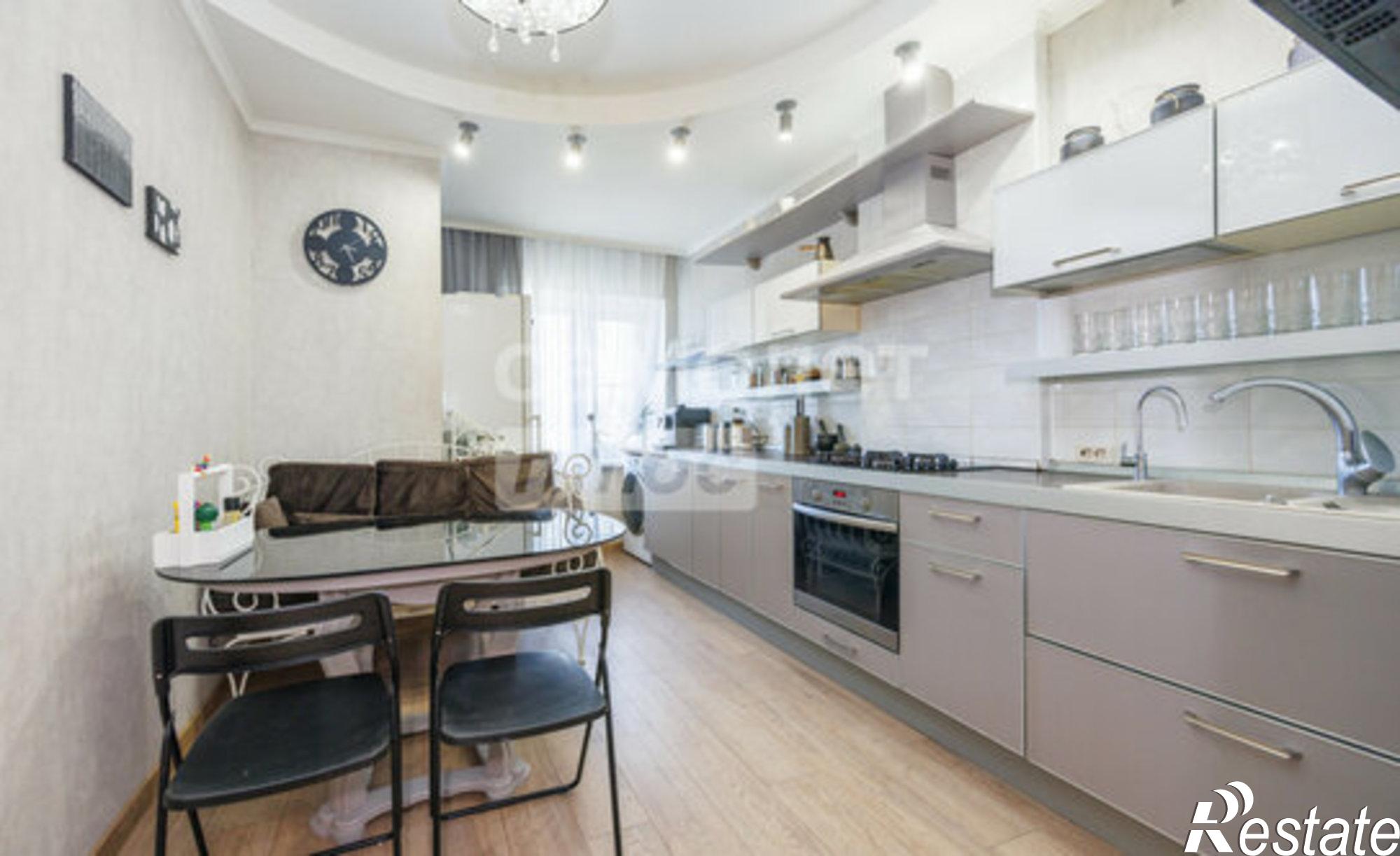 Купить квартиру за 11 300 000 рублей на Бежицкая улица, 1 к1