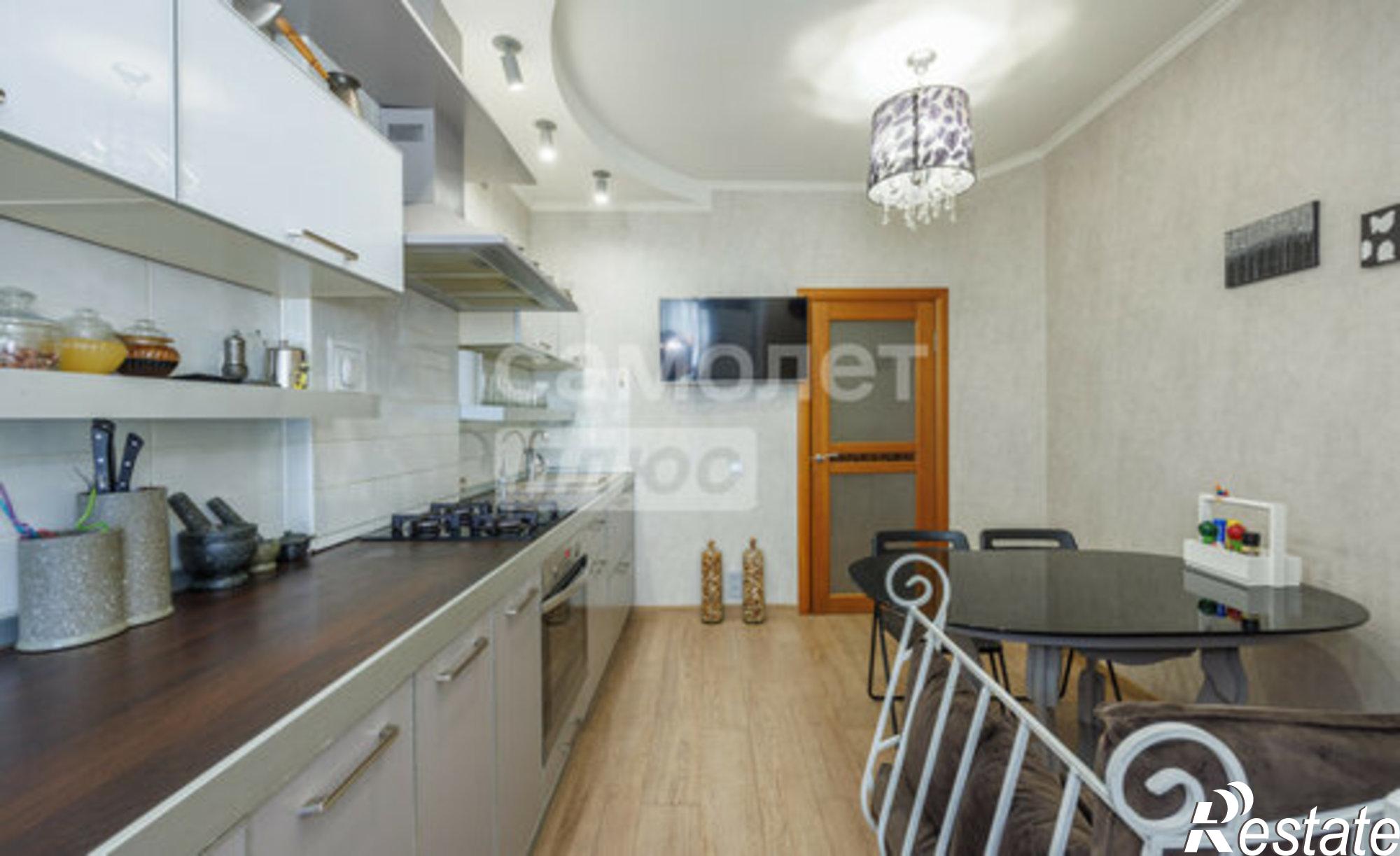 Купить квартиру за 11 300 000 рублей на Бежицкая улица, 1 к1