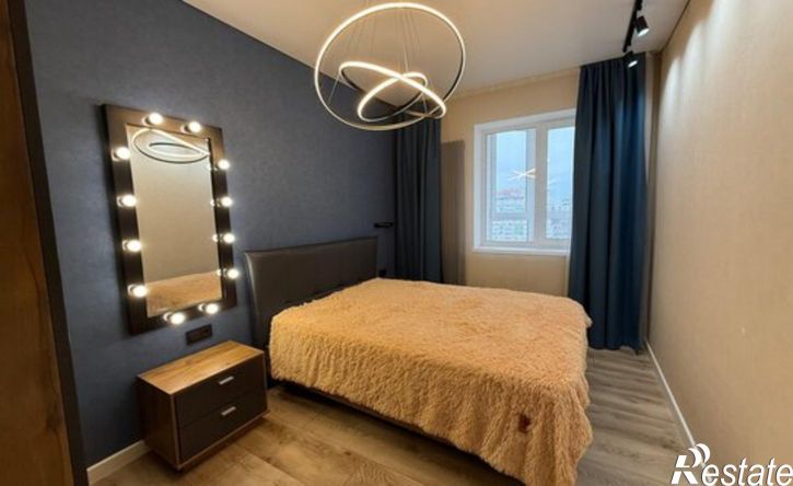 2-комн квартира улица Войстроченко А.Ф., 8,  д. 8