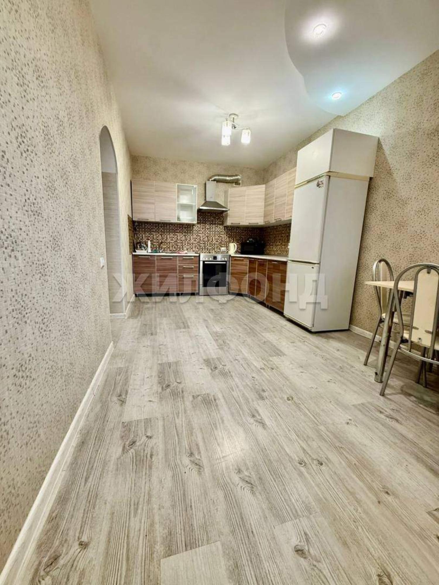 Купить квартиру за 9 240 000 рублей на Рославльская улица, д.9