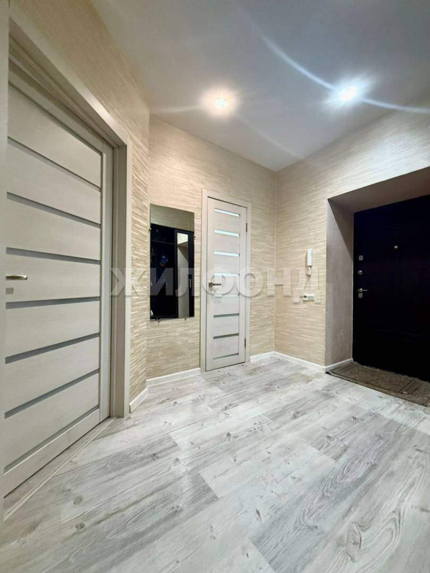 Купить квартиру за 9 240 000 рублей на Рославльская улица, д.9