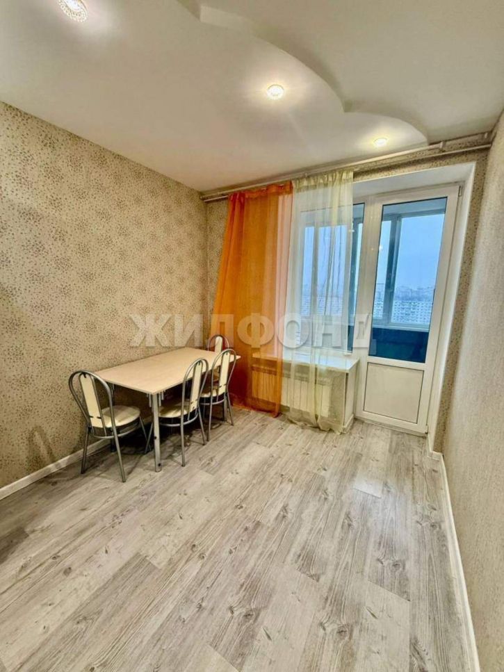 2-комн квартира Рославльская улица, д.9