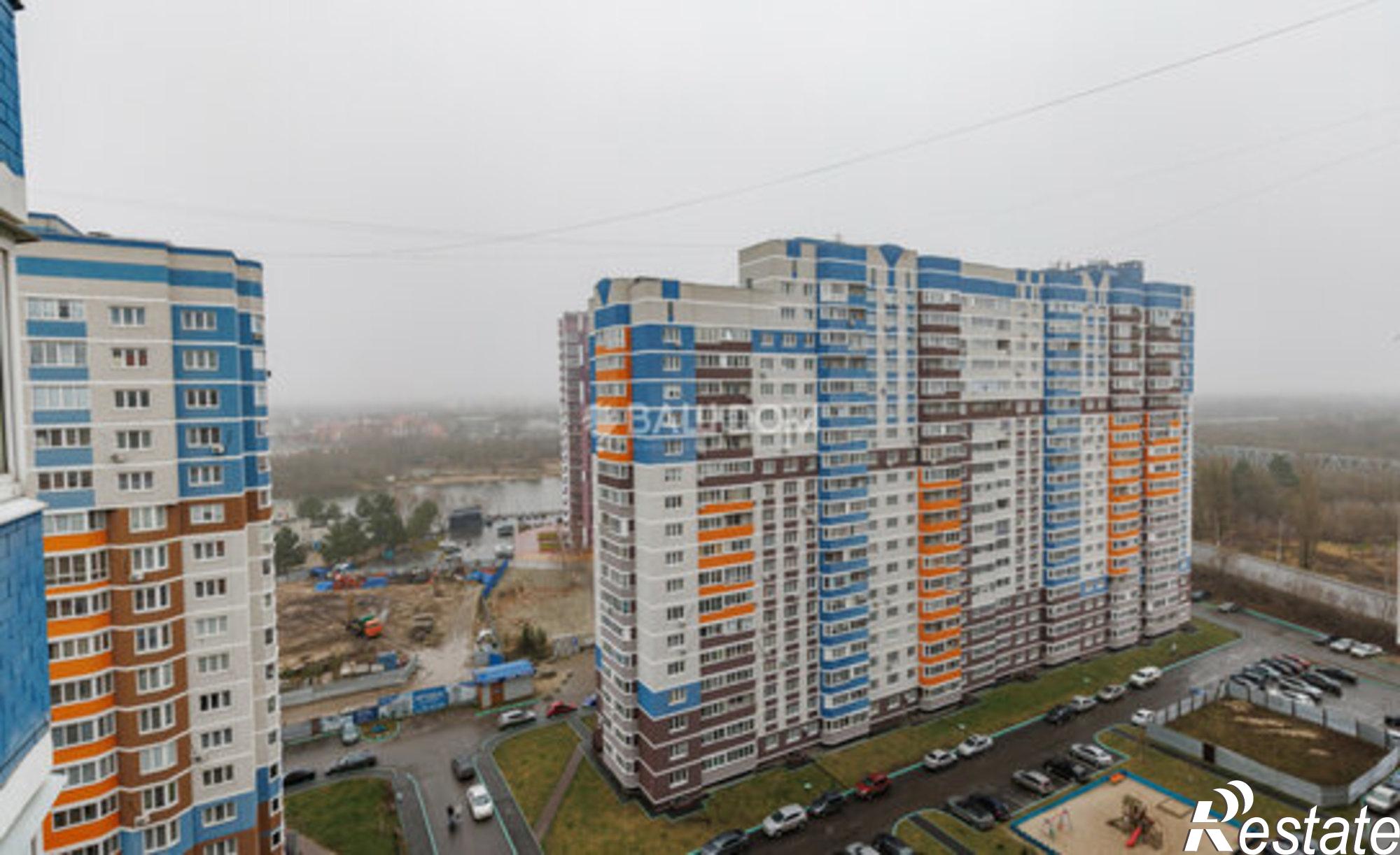 Купить квартиру за 6 300 000 рублей на улица Комарова, 55