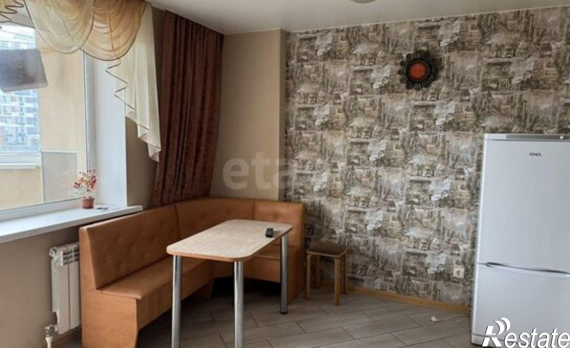 Купить квартиру за 4 100 000 рублей на ул Комарова, 49