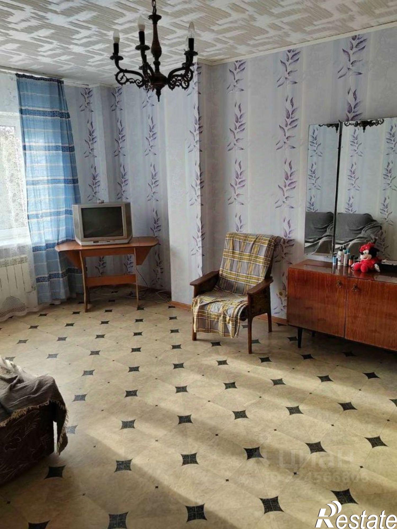 Сдать квартиру за 13 000 рублей на улица Комарова, 61