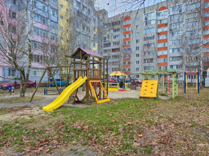 3-комн квартира Димитрова ул, 58