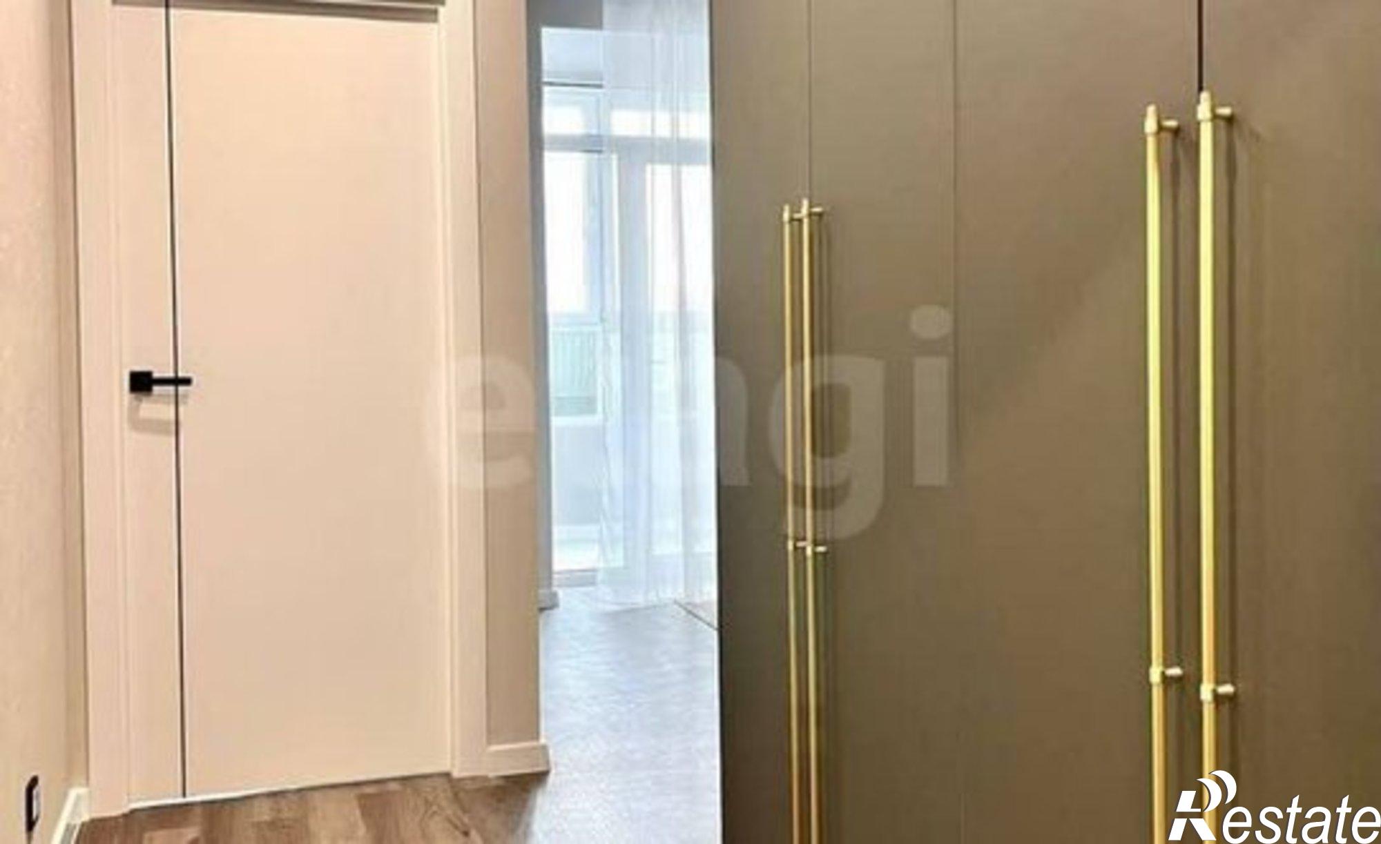 Купить квартиру за 6 100 000 рублей на улица Ульянова, 24