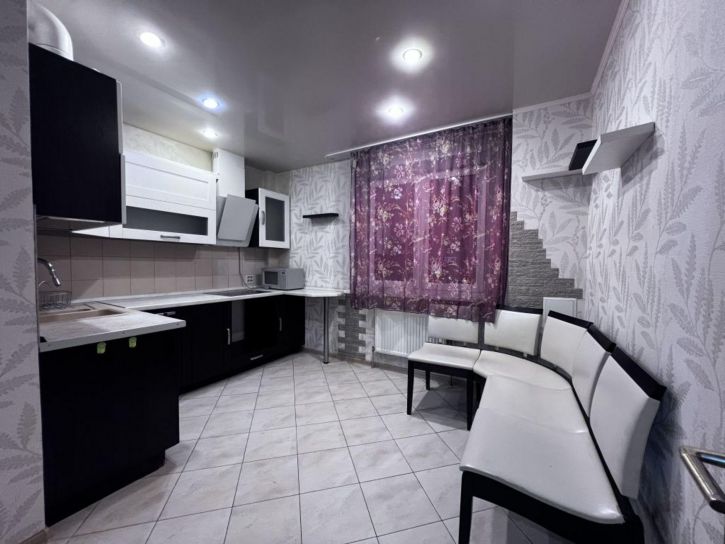 2-комн квартира Крахмалева ул, 49к2