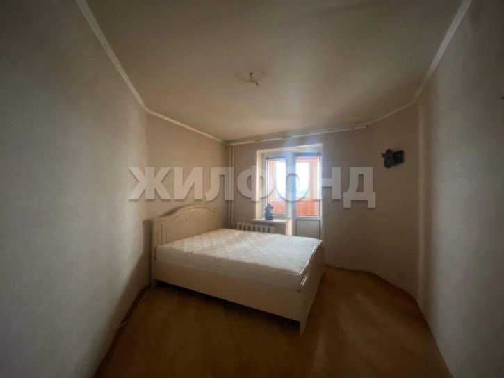6-комн квартира Московский микрорайон, д.44