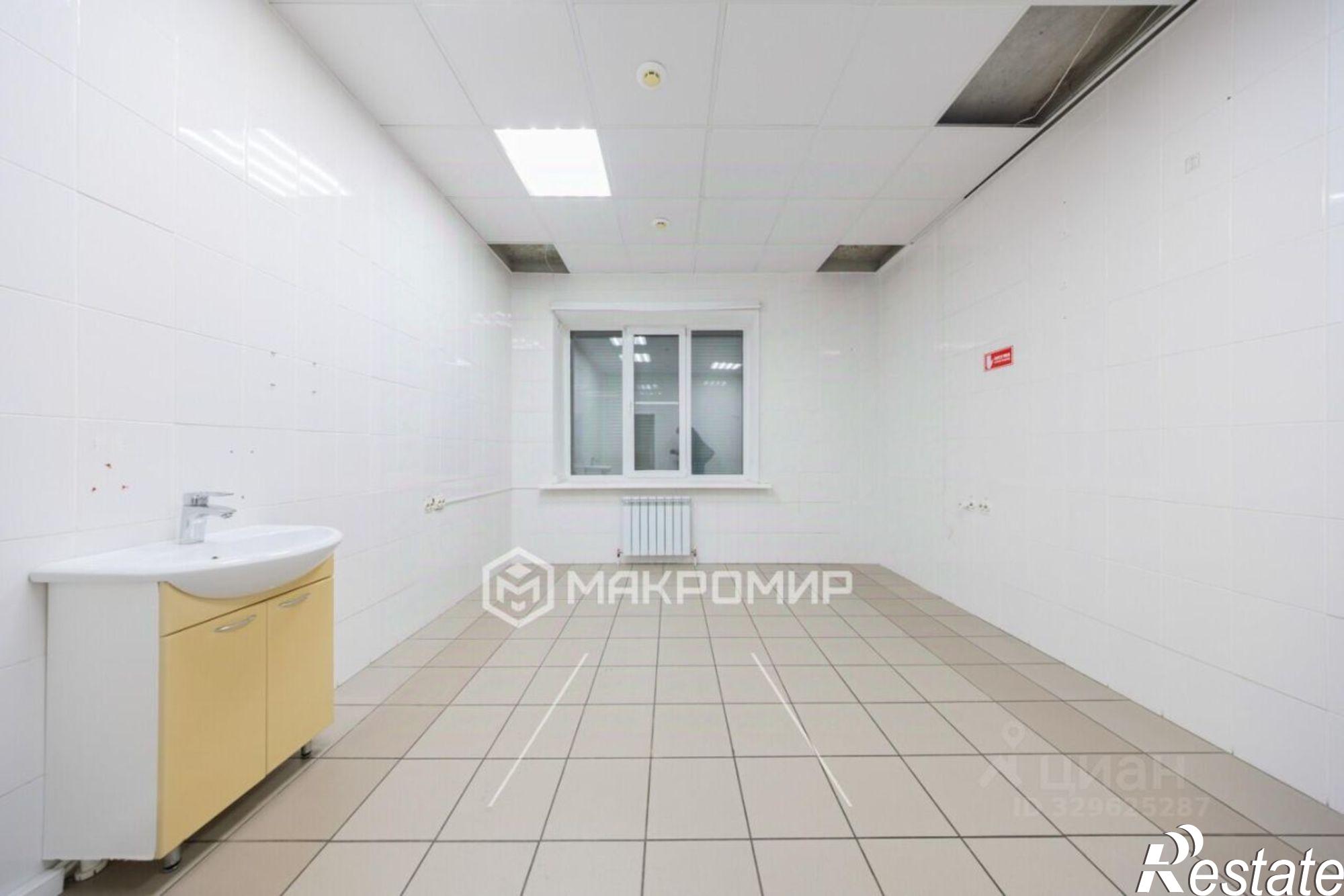 Купить торговое помещение за 6 959 120 рублей на Московский пр-кт, 10/11