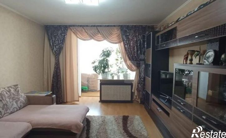 4-комн квартира улица Богдана Хмельницкого, 90,  д. 90