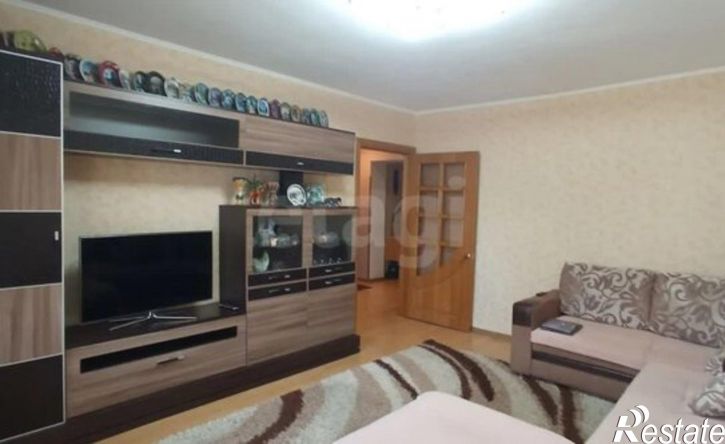4-комн квартира улица Богдана Хмельницкого, 90,  д. 90