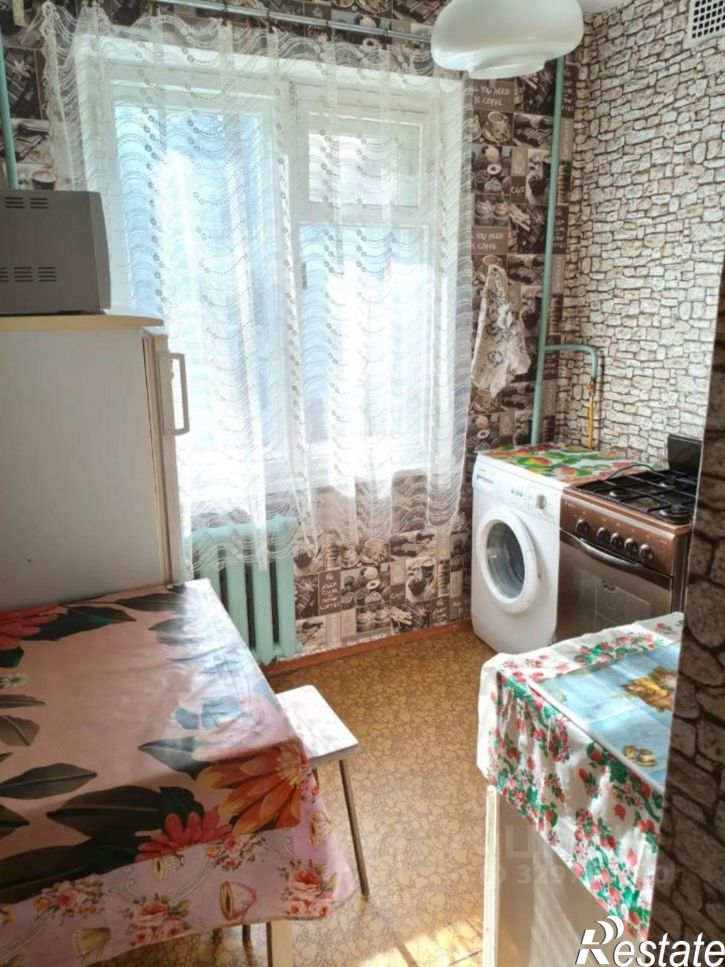 Комната ул Горбатова, 5,  д. 5