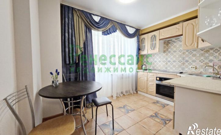 2-комн квартира ул Комарова, 57,  д. 57