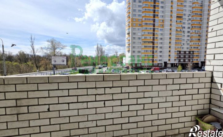 2-комн квартира ул Комарова, 57,  д. 57