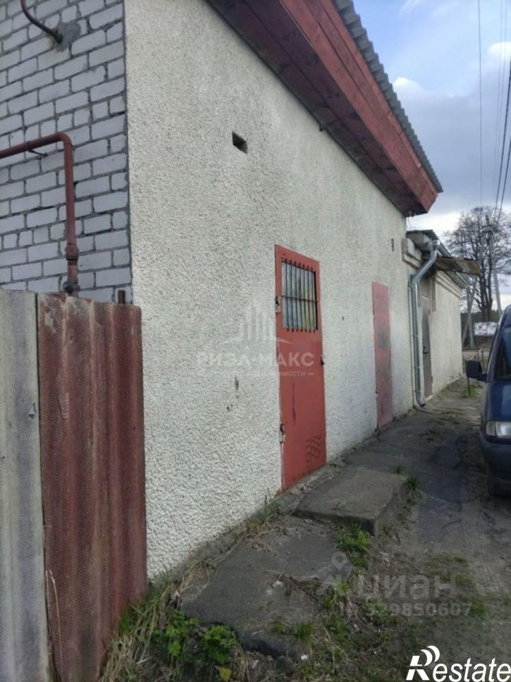 Торговое помещение пер Урицкого, 11,  д. 11