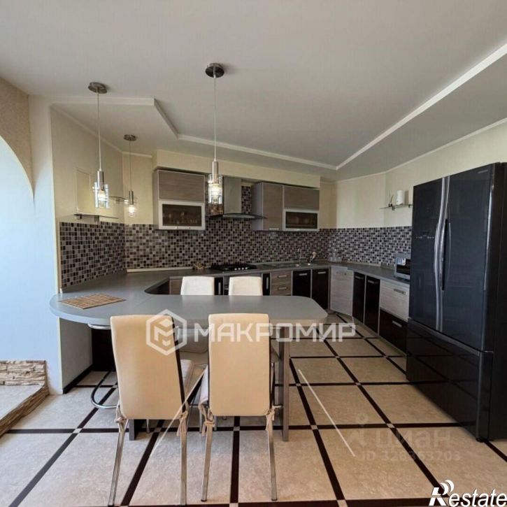 3-комн квартира ул Ромашина, 39,  д. 39