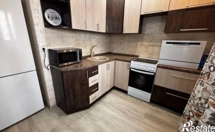 1-комн квартира улица Комарова, 49,  д. 49