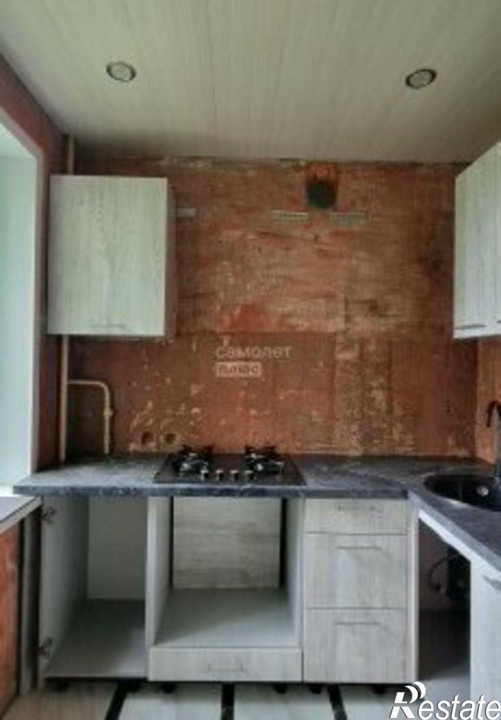 3-комн квартира ул Крапивницкого, 22,  д. 22