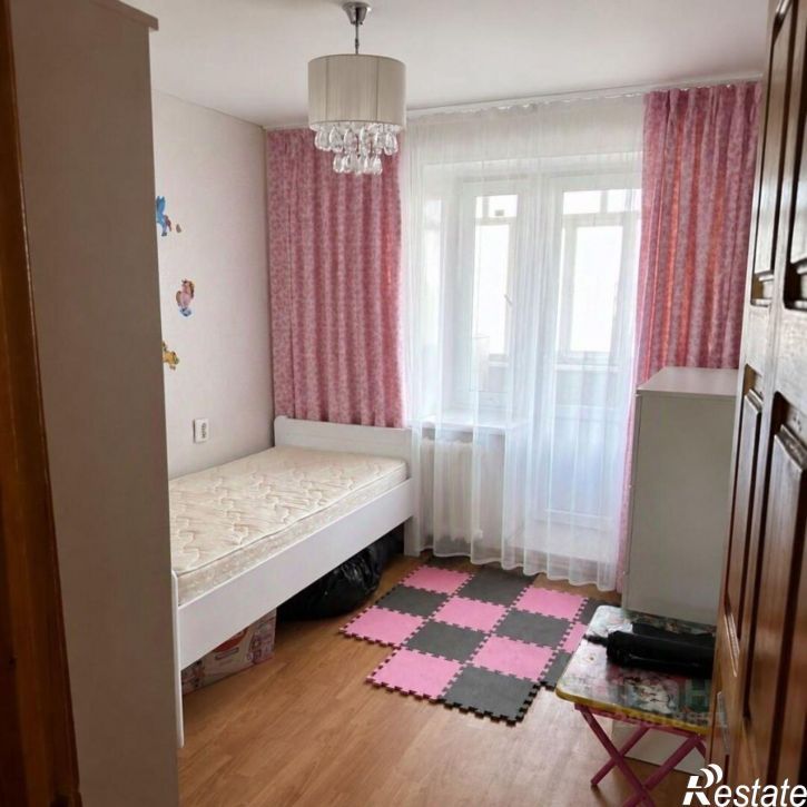 3-комн квартира Автозаводец мкр, д.6